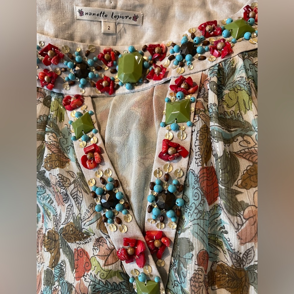 Nanette Lepore Beaded Neckline w/ Keyhole design & Silk & Metallic Fabric Size 2 - Picture 8 of 10